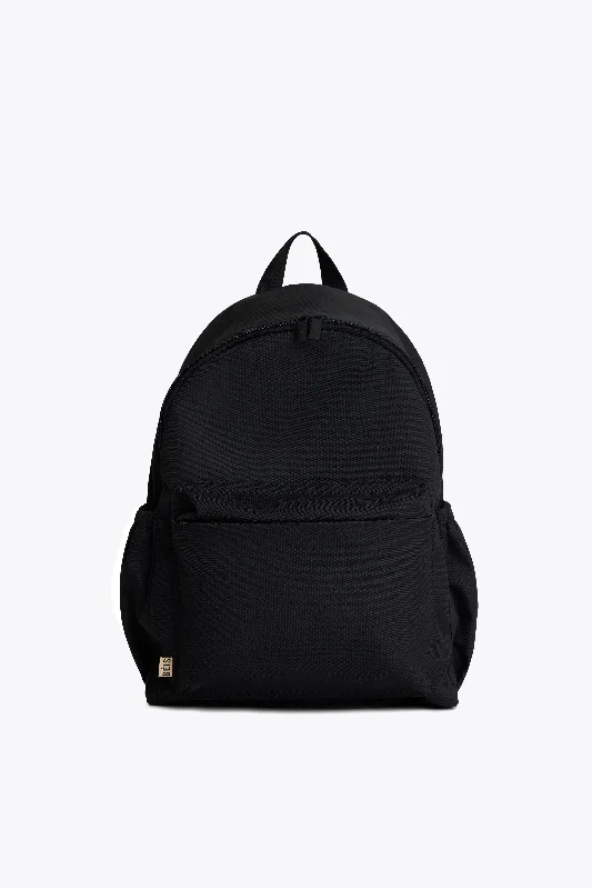 The BÉISics Backpack in Black